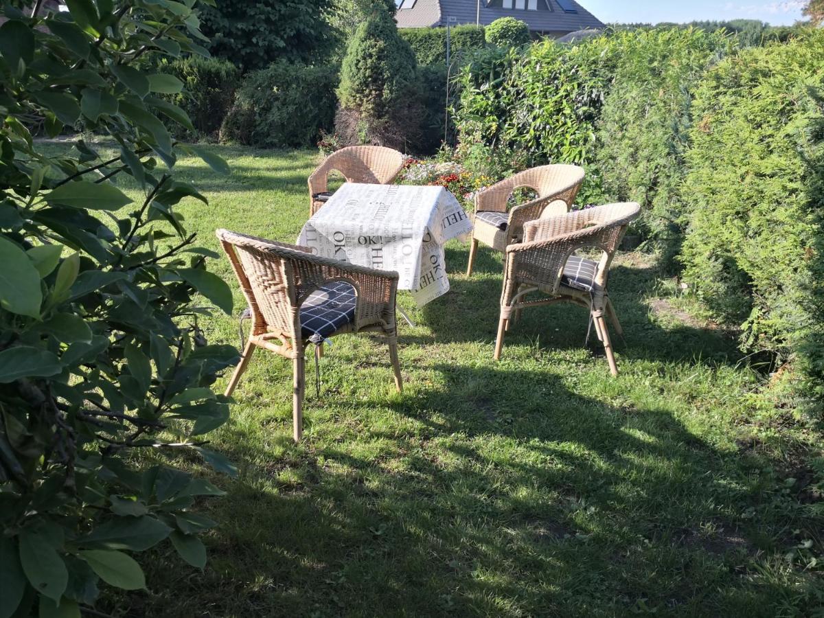 Kuenstler Ferienwohnung 3 Zimmer Kueche Bad Zentrale Lage Wulsbuttel エクステリア 写真